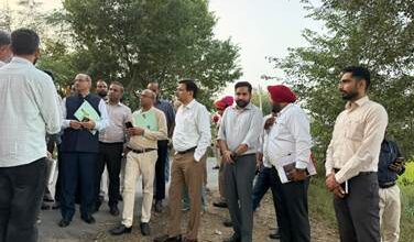 Punjab: CAQM team reviews steps against stubble burning in Moga Punjab: CAQM team reviews steps against stubble burning in Moga