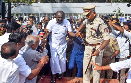 Kumaraswamy leads padyatra to DG-IGP office demands swift action into sting operation row Kumaraswamy leads padyatra to DG-IGP office demands swift action into sting operation row