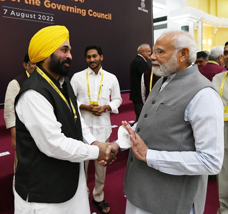 PM Modi extends birthday wishes to Punjab CM Mann, prays for his long life PM Modi extends birthday wishes to Punjab CM Mann, prays for his long life