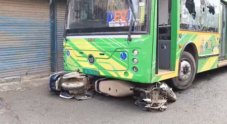 One killed as DTC bus runs into pedestrians in Delhi’s Anand Parbat One killed as DTC bus runs into pedestrians in Delhi’s Anand Parbat
