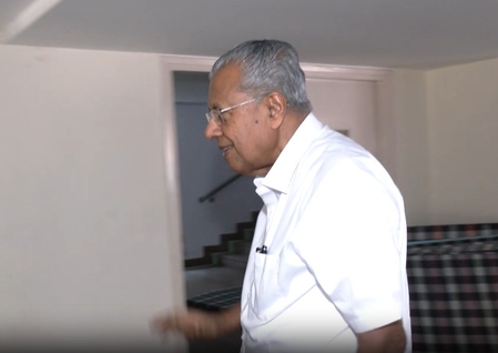 ED pastes notice at Pinarayi Vijayan’s residence, asks him to appear in Kochi on Friday