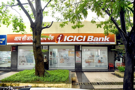 ICICI Bank Q2 profit surges 20 pc to Rs 14,843 crore ICICI Bank Q2 profit surges 20 pc to Rs 14,843 crore