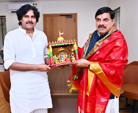 MP CM, Pawan Kalyan discuss tiger conservation, gaur reintroduction