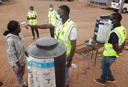 Kenya releases first 20 Ebola contacts from quarantine Kenya releases first 20 Ebola contacts from quarantine