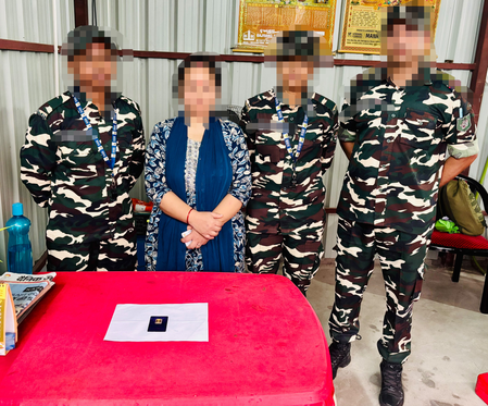 SSB seized gold bars along India-Nepal border, two persons apprehended SSB seized gold bars along India-Nepal border, two persons apprehended