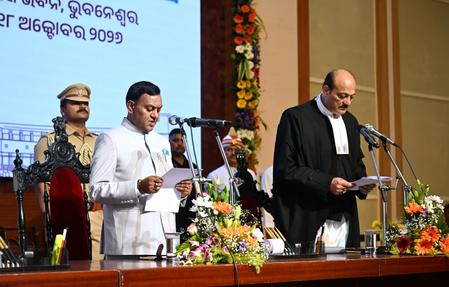 Braj Mohan Ram takes oath as Odisha Governor at Lok Bhavan Braj Mohan Ram takes oath as Odisha Governor at Lok Bhavan