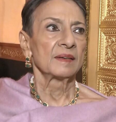 Tanuja opens up about 80 years of Durga Puja celebrations, calls it a ‘very big thing’ Tanuja opens up about 80 years of Durga Puja celebrations, calls it a ‘very big thing’