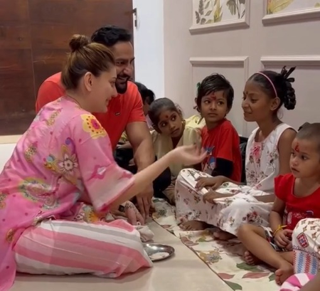 Parag Tyagi gets emotional as he shares throwback video of wife Shefali Jariwala performing Kanjak Puja Parag Tyagi gets emotional as he shares throwback video of wife Shefali Jariwala performing Kanjak Puja