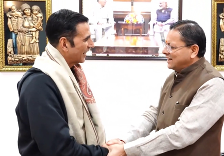 Akshay Kumar meets Uttarakhand CM Pushkar Singh Dhami, talk about film Policy in the state Akshay Kumar meets Uttarakhand CM Pushkar Singh Dhami, talk about film Policy in the state