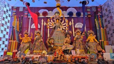Chhattisgarh: Notebooks and pens used in Durga Pandal to be distributed among children Chhattisgarh: Notebooks and pens used in Durga Pandal to be distributed among children