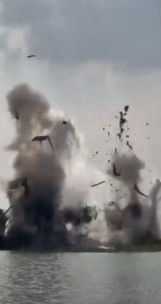 Nanded Police destroy illegal sand mining equipment worth Rs 3.15 crore in major crackdown Nanded Police destroy illegal sand mining equipment worth Rs 3.15 crore in major crackdown