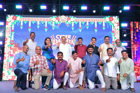 Telangana: Cyberabad Police organises Cyber Dandiya to create cybercrime awareness Telangana: Cyberabad Police organises Cyber Dandiya to create cybercrime awareness