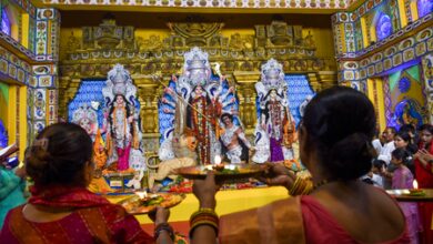 Navratri Day-9: Devotees throng temples across nation, seek blessings of Goddess Durga Navratri Day-9: Devotees throng temples across nation, seek blessings of Goddess Durga