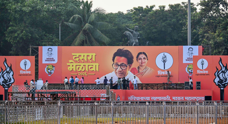 Maha political showdowns at Dussehra rallies today as Shinde, Uddhav stage shows of strength