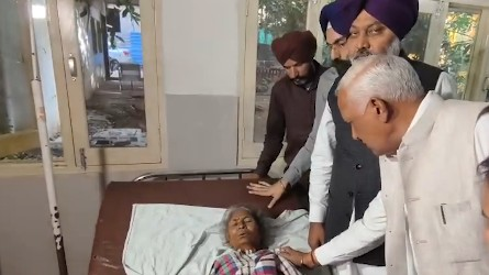 Govt will pay for treatment, say Punjab ministers after meeting injured workers; announce Rs 2 lakh aid to kin of deceased Govt will pay for treatment, say Punjab ministers after meeting injured workers; announce Rs 2 lakh aid to kin of deceased