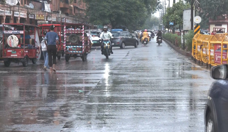 Western Disturbance brings rain, hail in Rajasthan; temperatures dip Western Disturbance brings rain, hail in Rajasthan; temperatures dip