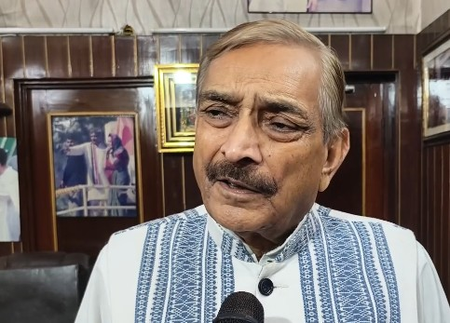 ‘Owaisi, BJP are twins’: Congress MP accuses AIMIM chief of splitting Oppn votes ‘Owaisi, BJP are twins’: Congress MP accuses AIMIM chief of splitting Oppn votes