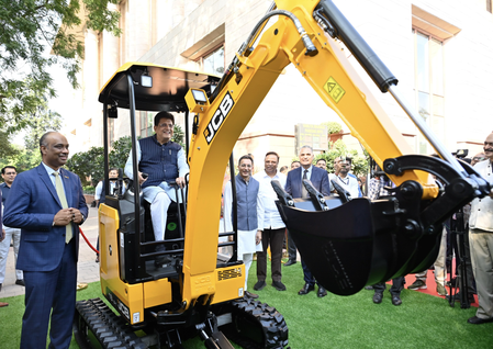 New Zealand to now build with ‘Made in India’ JCB machine: Piyush Goyal New Zealand to now build with ‘Made in India’ JCB machine: Piyush Goyal