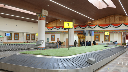 Leh: Youth arrested with narcotics outside KBR airport Leh: Youth arrested with narcotics outside KBR airport