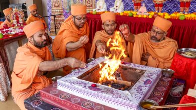 Delhi: Grand ‘Vishwa Shanti Mahayagna’ held at Akshardham on Dussehra; prayers offered for global peace Delhi: Grand ‘Vishwa Shanti Mahayagna’ held at Akshardham on Dussehra; prayers offered for global peace