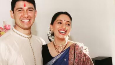 Madhuri Dixit reveals she wore her grandmother’s traditional Nauvari saree at her wedding 27 years ago Madhuri Dixit reveals she wore her grandmother’s traditional Nauvari saree at her wedding 27 years ago