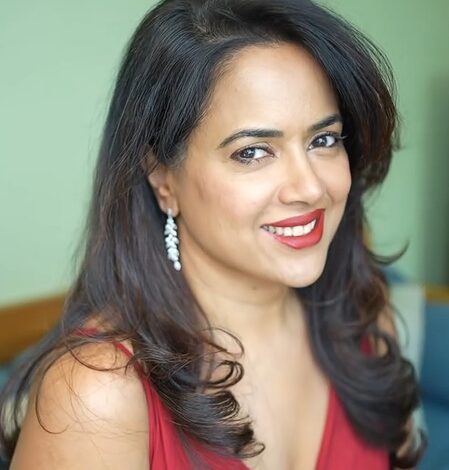 Sameera Reddy shares picture of son making rangoli for Dussehra, daughter joins in Sameera Reddy shares picture of son making rangoli for Dussehra, daughter joins in