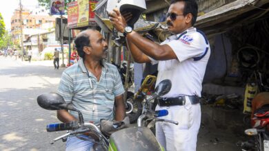 Kolkata police register 726 traffic violation cases on Ashtami night