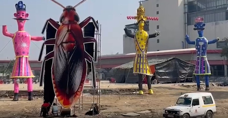 Dussehra celebrations across India feature giant Ravana effigies, 30-foot cockroach in Delhi catches eye Dussehra celebrations across India feature giant Ravana effigies, 30-foot cockroach in Delhi catches eye