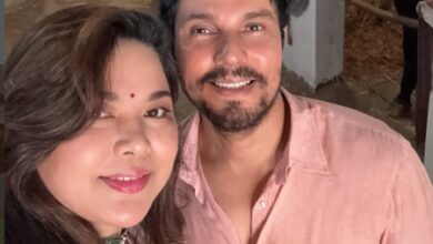 Randeep Hooda & Lin Laishram celebrate their first Dussehra & Ashwa Pooja with daughter Nyomica Randeep Hooda & Lin Laishram celebrate their first Dussehra & Ashwa Pooja with daughter Nyomica