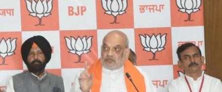 Home Minister Amit Shah burns ‘Chitta’ effigy on Vijayadashmi in Ludhiana Home Minister Amit Shah burns ‘Chitta’ effigy on Vijayadashmi in Ludhiana