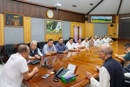 Manipur CM meets INDIA bloc leaders amid killings, opposition leaders question govt’s moral authority Manipur CM meets INDIA bloc leaders amid killings, opposition leaders question govt’s moral authority