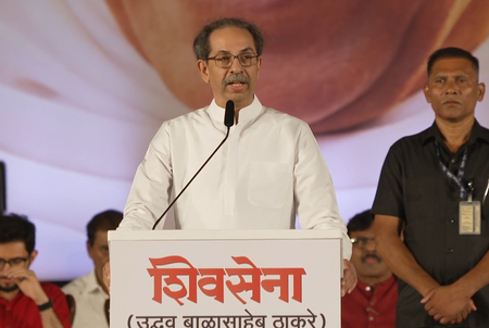 Uddhav Thackeray dares Devendra Fadnavis over Lawrence Bishnoi, backs CJP and youth protesters Uddhav Thackeray dares Devendra Fadnavis over Lawrence Bishnoi, backs CJP and youth protesters