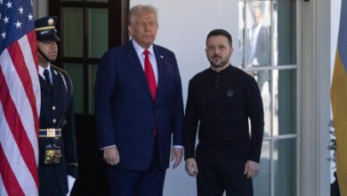 Trump warns Zelensky to make deal with Russia Trump warns Zelensky to make deal with Russia