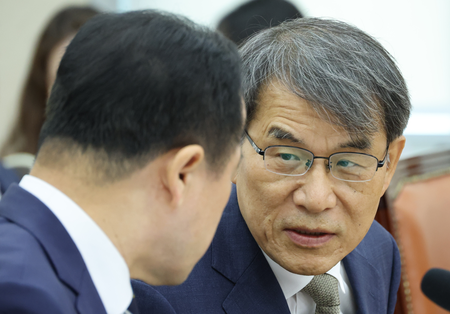 South Korea: Home of ex-election watchdog chief raided over improper overseas trips South Korea: Home of ex-election watchdog chief raided over improper overseas trips