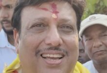 Govinda celebrates Dussehra at Jagannath Temple, offers prayers for his children Govinda celebrates Dussehra at Jagannath Temple, offers prayers for his children