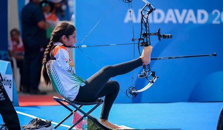 Asian Para Games: Sheetal Devi stages stunning comeback to clinch women’s compound gold Asian Para Games: Sheetal Devi stages stunning comeback to clinch women’s compound gold