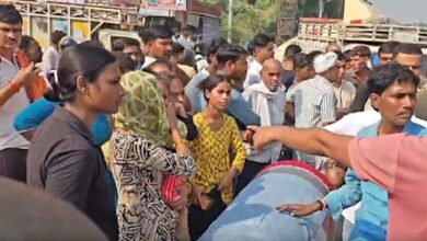 Kanpur man’s death: Family alleges murder, blocks highway with body Kanpur man’s death: Family alleges murder, blocks highway with body