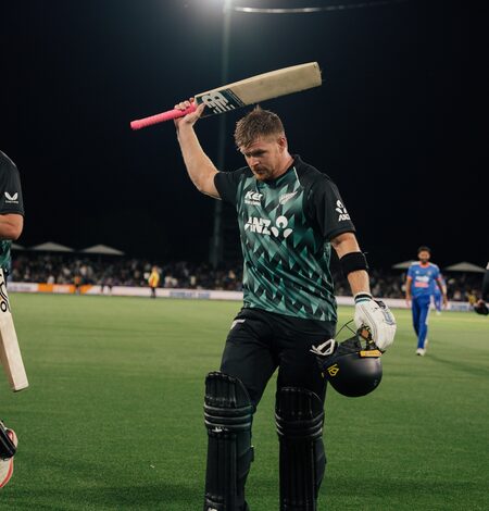 1st T20I: Phillips’ blitzkrieg powers NZ to 225/4 against India 1st T20I: Phillips’ blitzkrieg powers NZ to 225/4 against India