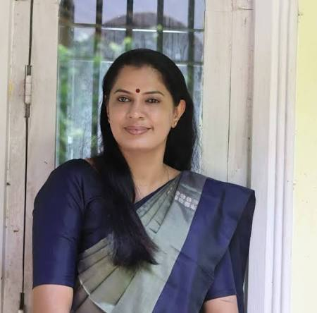 Ex-Kannur panchayat chief Divya’s post on truth, justice draws attention after CPI(M) meet