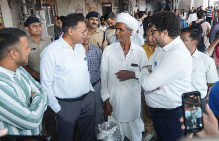 Gujarat: Ahmedabad railway passengers seek separate waiting room, better water facilities during feedback drive Gujarat: Ahmedabad railway passengers seek separate waiting room, better water facilities during feedback drive