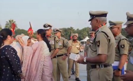 BSF pays emotional tribute to martyrs at National Police Memorial BSF pays emotional tribute to martyrs at National Police Memorial