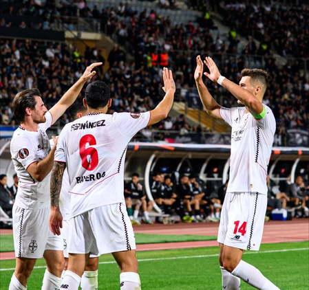 Hofmann double keeps Leverkusen perfect as Benfica lead Europa League Hofmann double keeps Leverkusen perfect as Benfica lead Europa League