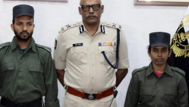 Most-wanted Maoist couple surrenders before Kolkata police chief