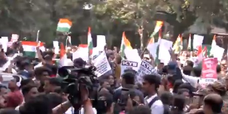 Left parties, student groups march towards EC HQ, demand Gyanesh Kumar’s resignation Left parties, student groups march towards EC HQ, demand Gyanesh Kumar’s resignation