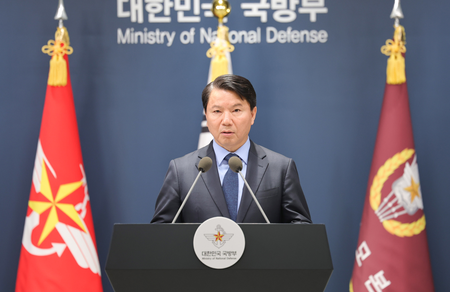 South Korea proposes military talks with North to ease tensions along border South Korea proposes military talks with North to ease tensions along border