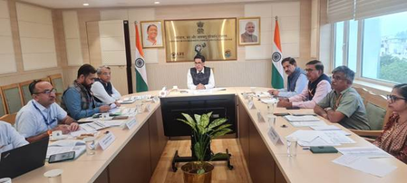 Environment Secretary Narendra Bhooshan reviews UP’s steps to curb air pollution in NCR Environment Secretary Narendra Bhooshan reviews UP’s steps to curb air pollution in NCR