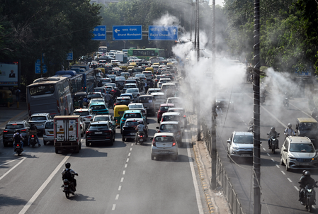Delhi to bar non-BS-VI vehicles from outside city from Nov 1 as pollution curbs kick in Delhi to bar non-BS-VI vehicles from outside city from Nov 1 as pollution curbs kick in