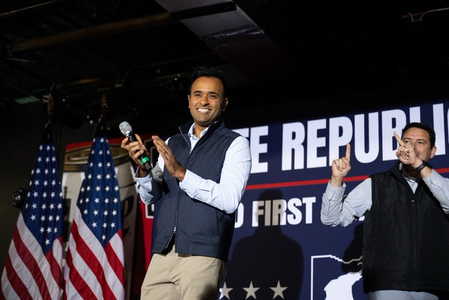 Indian-American Ramaswamy’s campaign owes him .3 million as Acton outraises him in Ohio