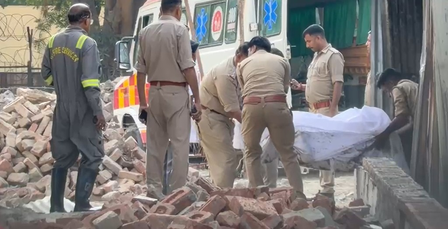 One dead after massive fire engulfs several food shops in Noida