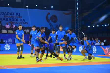 Commonwealth Kabaddi C’ship: Indian men and women extend winning run Commonwealth Kabaddi C’ship: Indian men and women extend winning run